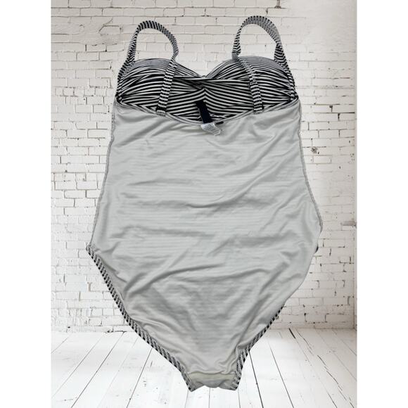 Nip Tuck Womens Beach Sorrento Stripe Joanne Tummy Control Swimsuit Size 8 - Picture 9 of 11